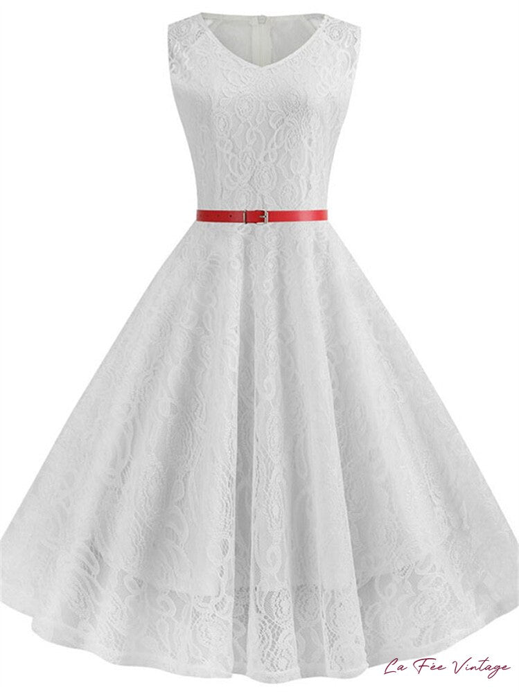 Robe Blanche Pin Up à ceinture rouge