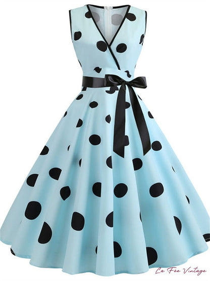 Robe d'été Bleu ciel à pois noirs des Années 50
